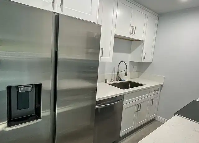 Property at Canyon Creek Apartments B - 319 Garrison St, Oceanside, CA, 92054, 1-2 bed, 1 bath, [object Object]