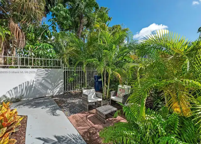 Property at 726 Jefferson Ave Unit 1, Miami Beach, FL, 33139, 2 beds, 2.5 baths, [object Object]