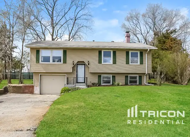 Property at 16 Dolphin Ct, Oswego, IL, 60543, 4 beds, 2 baths, [object Object]