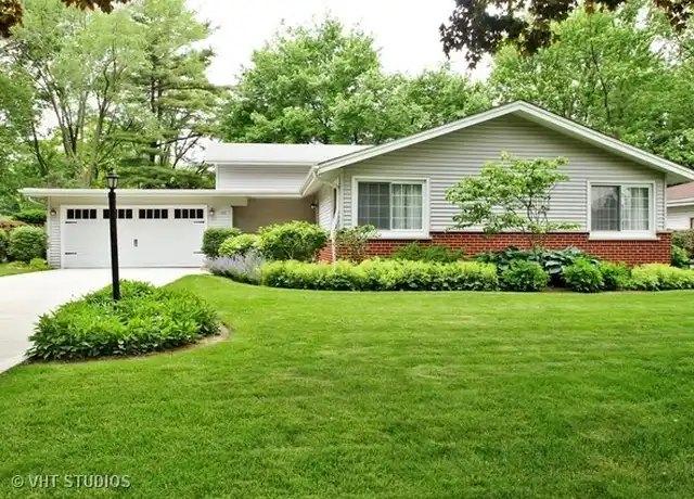 Property at 1408 Longmeadow Dr, Glenview, IL, 60026, 3 beds, 2 baths, [object Object]