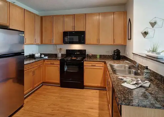 Property at 914 S Clark St Unit 1, Chicago, IL, 60605, 0 beds, 1 bath, [object Object]