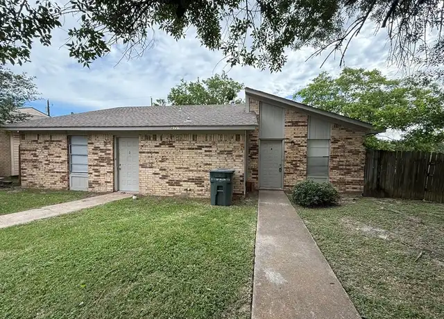 Property at 2719 Sprucewood St Unit A, Bryan, TX, 77801, 2 beds, 1 bath, [object Object]