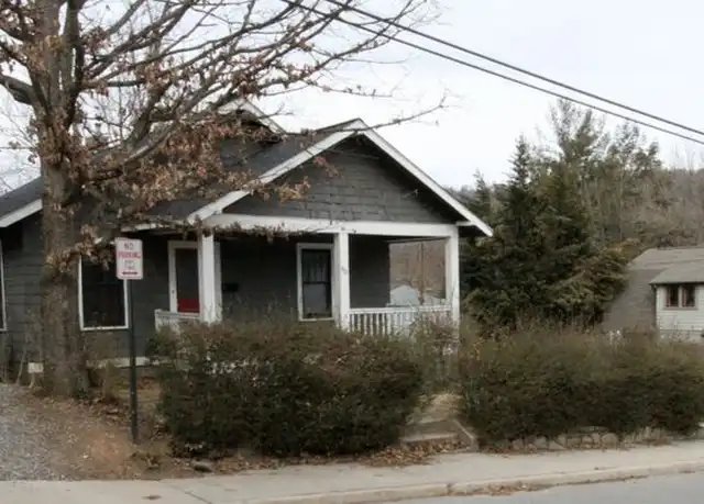 Property at 90 Broad St, Asheville, NC, 28801, 2 beds, 1 bath, [object Object]