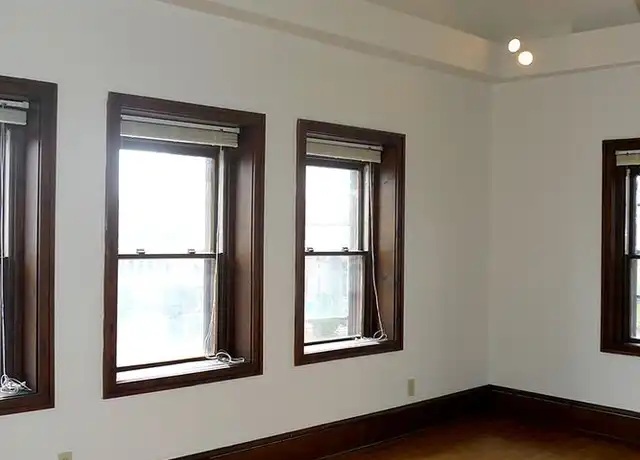 Property at 128 E 18th St Unit 9 302, Minneapolis, MN, 55403, 1 bed, 1 bath, [object Object]