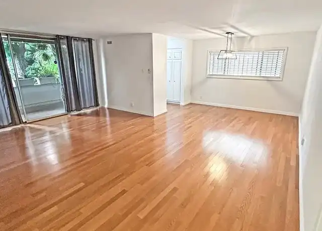 Property at 7949 Selma Ave #2, Los Angeles, CA, 90046, 2 beds, 2 baths, [object Object]