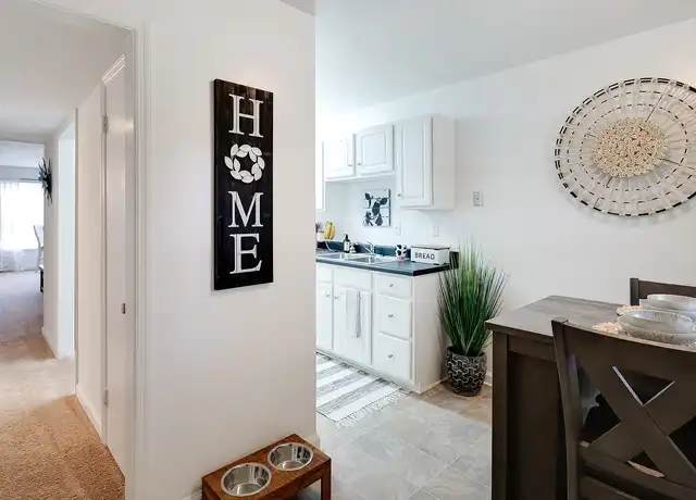 Property at The Arbors Apartments - 4981 Hunt Club Rd, Winston-Salem, NC, 27104, 1-2 bed, 1-2 bath, [object Object]