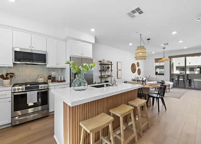 Property at 191 Equine Way, Rancho Mission Viejo, CA, 92694, 2 beds, 2.5 baths, [object Object]