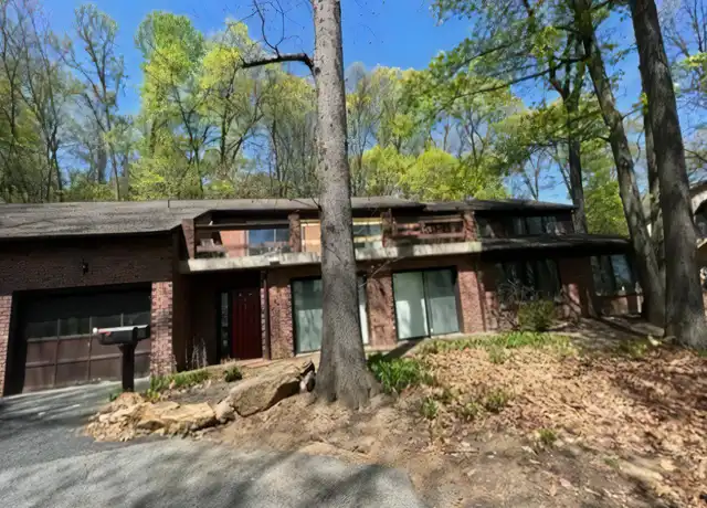 Property at 1700 Mountain View Rd, Harrisburg, PA, 17110, 2 beds, 3 baths, [object Object]