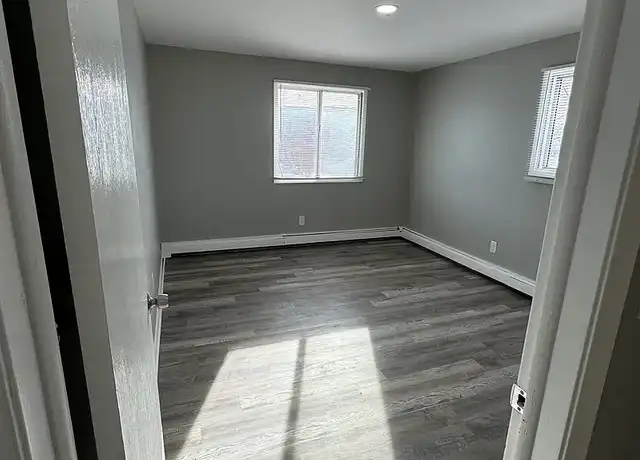 Property at Oakwood Apartments - 5020 40th Ave, Kenosha, WI, 53144, 2 beds, 1-1.5 bath, [object Object]