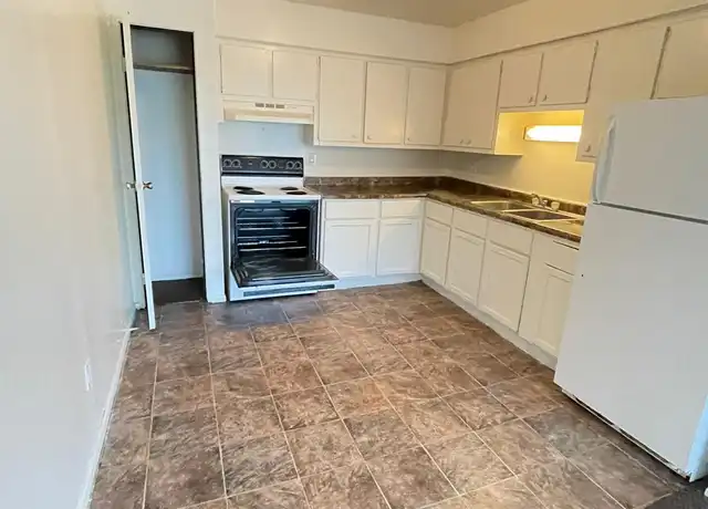 Property at 9591 W Allyn St Unit 203, Milwaukee, WI, 53224, 2 beds, 1 bath, [object Object]