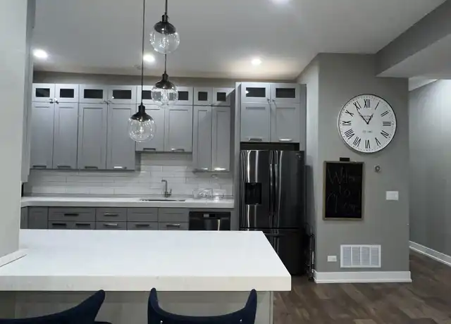 Property at 443 E 45th Pl #3, Chicago, IL, 60653, 3 beds, 2 baths, [object Object]