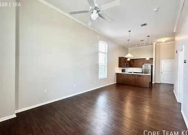 Property at 504 Grand Blvd Unit 504, Kansas City, MO, 64106, 1 bed, 1 bath, [object Object]