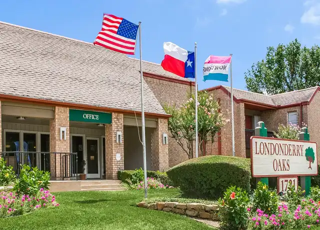 Property at Londonderry Oaks - 1721 Teasley Ln, Denton, TX, 76205, 1-3 bed, 1-2 bath, [object Object]