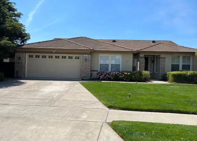 Property at 804 Antiquity Dr, Fairfield, CA, 94534, 5 beds, 2 baths, [object Object]