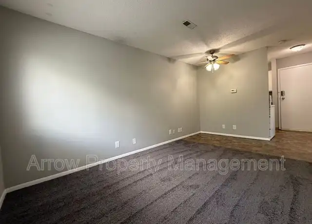 Property at 1119 E St Unit 01, Lincoln, NE, 68508, 1 bed, 1 bath, [object Object]