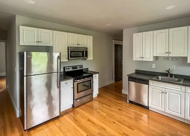 Property at 553 Whitney Ave Unit 3, New Haven, CT, 06511, 1 bed, 1 bath, [object Object]