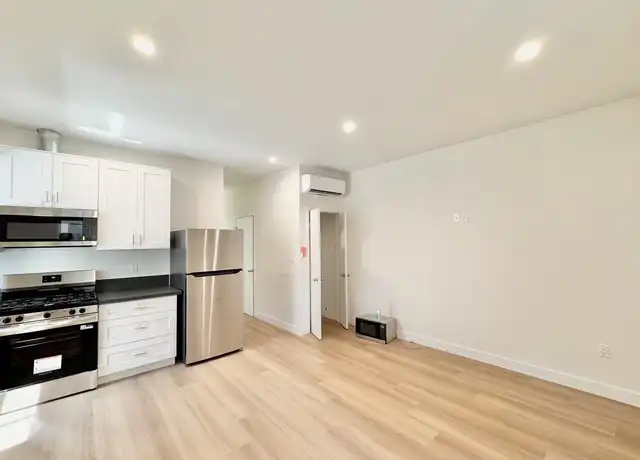 Property at 1135 S Doheny Dr Unit 7, Los Angeles, CA, 90035, 2 beds, 2 baths, [object Object]