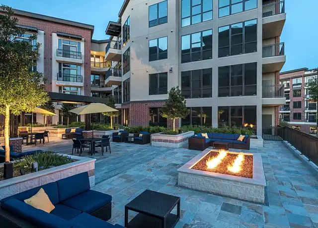 Property at 3800 Main St, Houston, TX, 77002, 1-2 bed, 1-2 bath, [object Object]