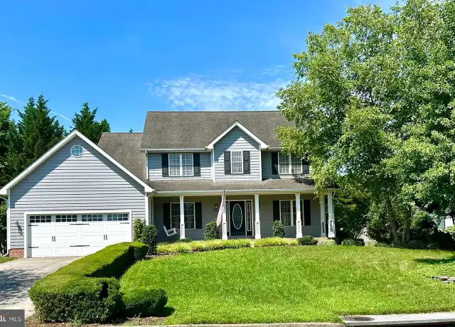 Property at 204 Fairfield Dr, Winchester, VA, 22602, 5 beds, 3.5 baths, [object Object]