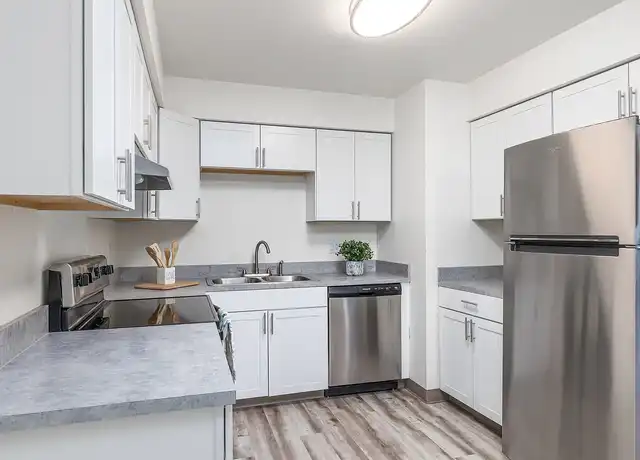 Property at Hood Manor - 3131 W Hood Ave, Kennewick, WA, 99336, 2 beds, 1 bath, [object Object]