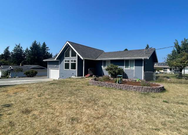 Photo of 735 Greenoch Loop, Oak Harbor, WA 98277