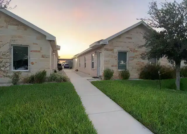 Property at 419 Carlisle Ave, Edinburg, TX, 78539, 2 beds, 2 baths, [object Object]