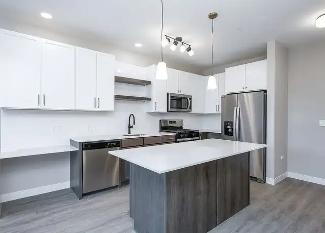 Property at Lilac Station - 101 S Main St, Lombard, IL, 60148, 1 bed, 1 bath, [object Object]