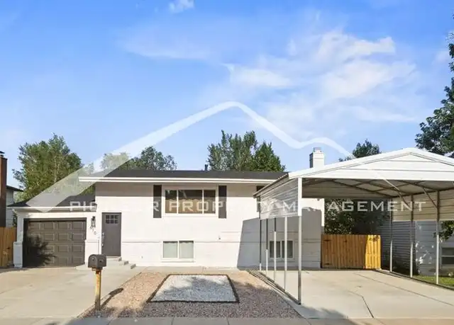 Property at 610 Catalina Dr, Colorado Springs, CO, 80906, 4 beds, 2 baths, [object Object]