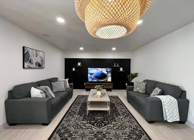 Property at 2441 E Loyola Dr, Tempe, AZ, 85282, 4 beds, 2 baths, [object Object]