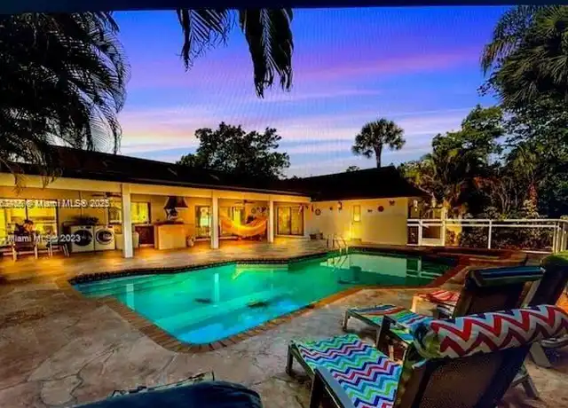Property at 13353 Doubletree Cir, Wellington, FL, 33414, 5 beds, 4 baths, [object Object]