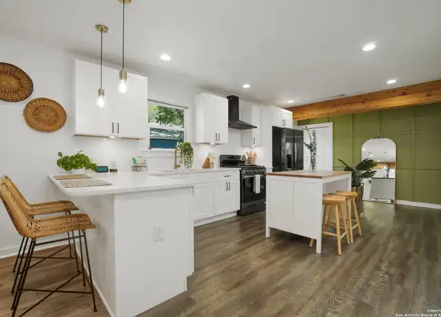 Property at 2205 Monterey St, San Antonio, TX, 78207, 3 beds, 2 baths, [object Object]