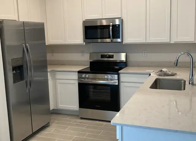 Property at 3476 SE 37th Avenue Rd Unit 3173, Ocala, FL, 34480, 3 beds, 2.5 baths, [object Object]
