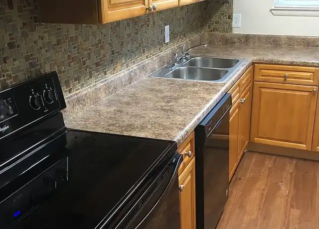 Property at Deane Hill - 7700 Gleason Dr, Knoxville, TN, 37919, 2-3 beds, 1.5-2.5 baths, [object Object]
