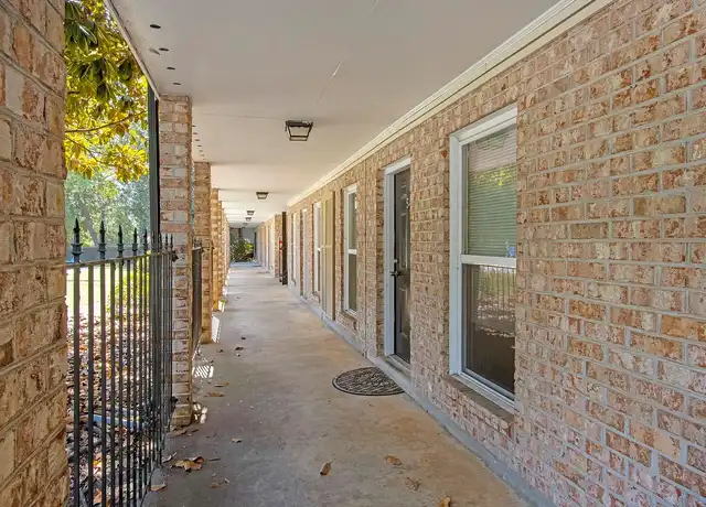 Property at Hickory Ridge - 2413 Wade Hampton Blvd, Greenville, SC, 29615, 2 beds, 1 bath, [object Object]