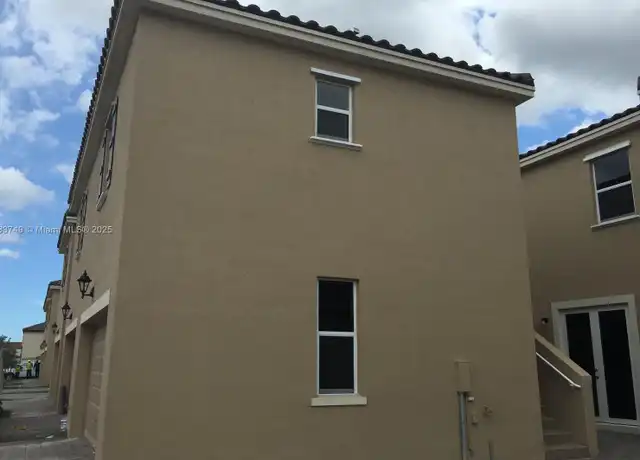 Property at 17091 SW 96th St Unit Studio, Miami, FL, 33196, 0 beds, 1 bath, [object Object]