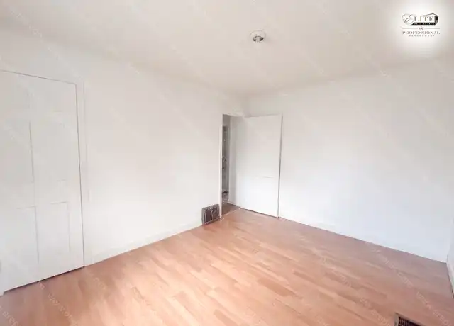 Property at 3301 Milbourne Ave, Flint, MI, 48504, 3 beds, 1 bath, [object Object]