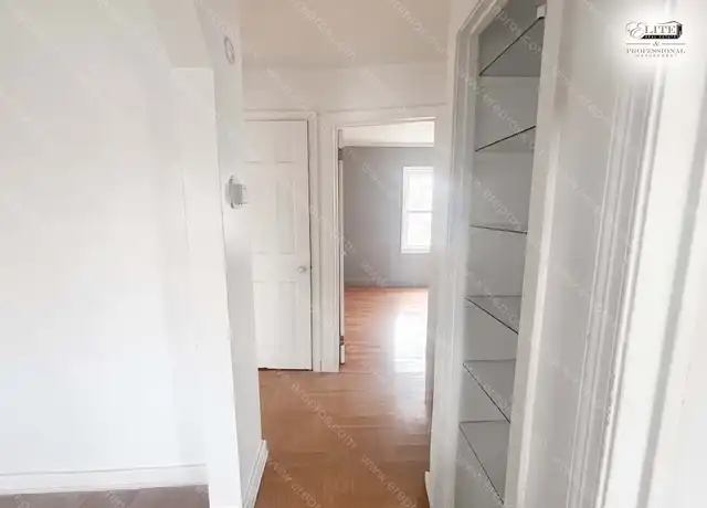 Property at 3301 Milbourne Ave, Flint, MI, 48504, 3 beds, 1 bath, [object Object]