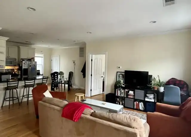 Property at 20 Armstrong St, Jamaica Plain, MA, 02130, 2 beds, 1 bath, [object Object]