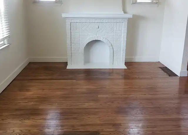 Property at 15900 Prest St Unit Upper, Detroit, MI, 48227, 2 beds, 1 bath, [object Object]