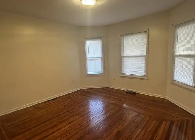 Property at 1905 Euclid Ave Unit 1, Schenectady, NY, 12306, 3 beds, 1 bath, [object Object]