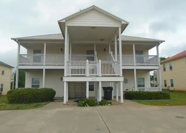 Property at 504 Club Villa Ct Unit 1, Kathleen, GA, 31047, 2 beds, 2 baths, [object Object]