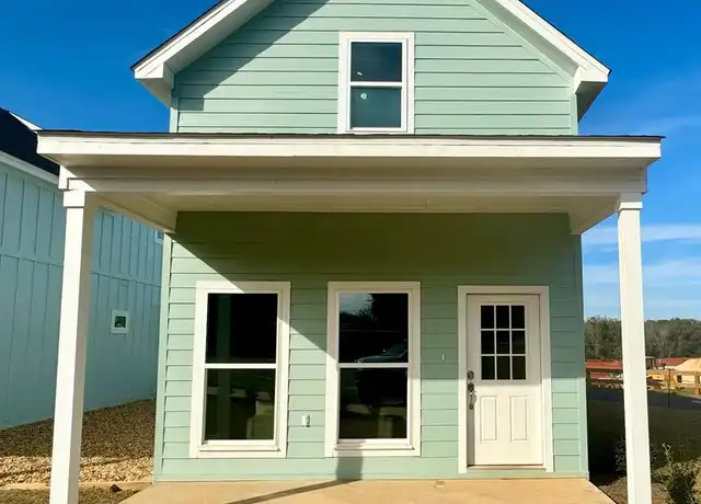 Property at 955 Trojan Pkwy, Troy, AL, 36079, 2 beds, 2 baths, [object Object]