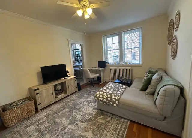 Property at 15 Governors Ave Unit 4, Medford, MA, 02155, 1 bed, 1 bath, [object Object]