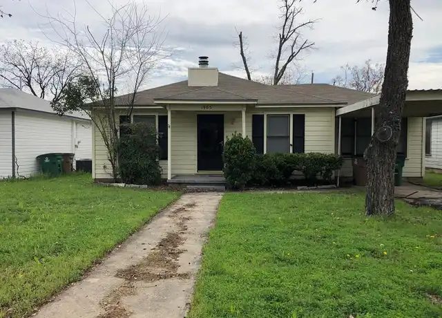 Property at 1905 W Twohig Ave, San Angelo, TX, 76901, 3 beds, 2 baths, [object Object]