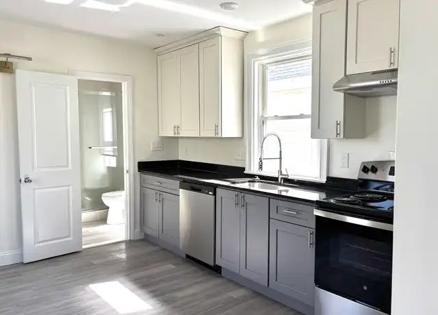 Property at 39 Freeman St Unit 2, Framingham, MA, 01702, 2 beds, 1 bath, [object Object]