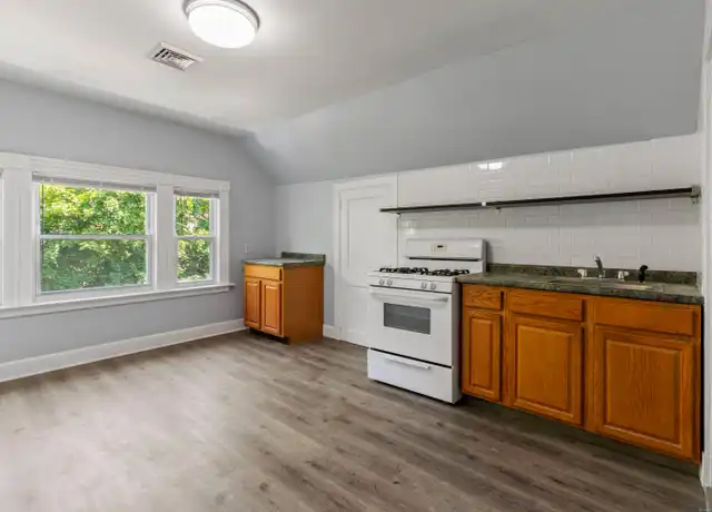 Property at 39 Tilton St Unit 3, New Haven, CT, 06511, 2 beds, 1 bath, [object Object]