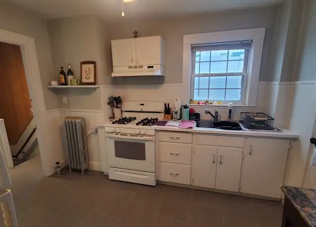 Property at 14 Greystone St Unit 2, Quincy, MA, 02169, 2 beds, 1 bath, [object Object]