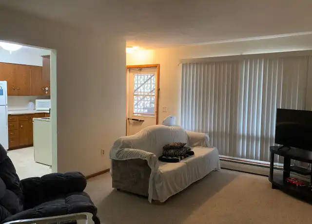 Property at 105 2nd Ave SW Apt 5, Hutchinson, MN, 55350, 1 bed, 1 bath, [object Object]