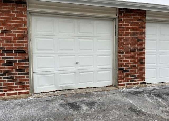 Photo of 1343 Cunat Ct Unit 3F, Lake in the Hills, IL 60156