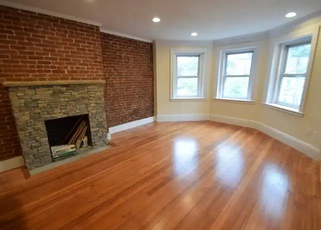 Property at 1616 Beacon St Unit 2, Brookline, MA, 02446, 3 beds, 2 baths, [object Object]